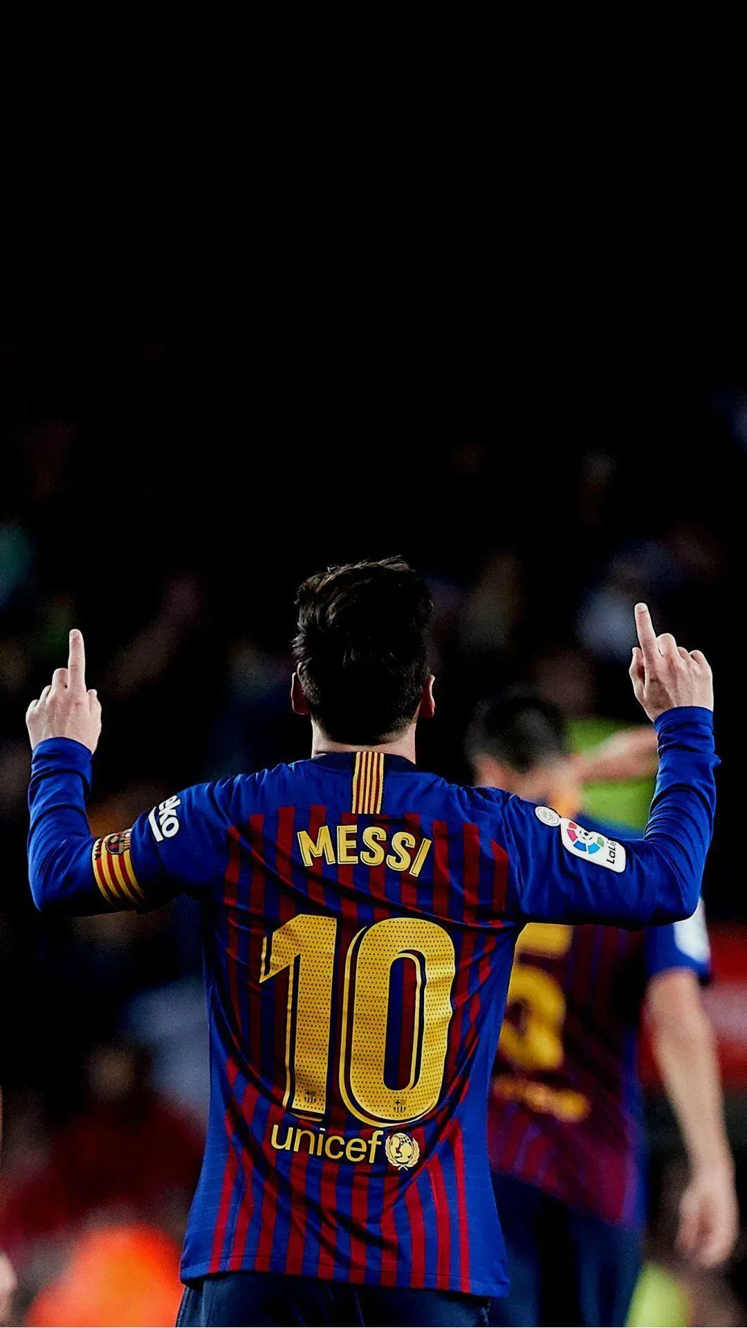 Lionel Messi Iconic Success Sign HD Free Mobile Wallpaper