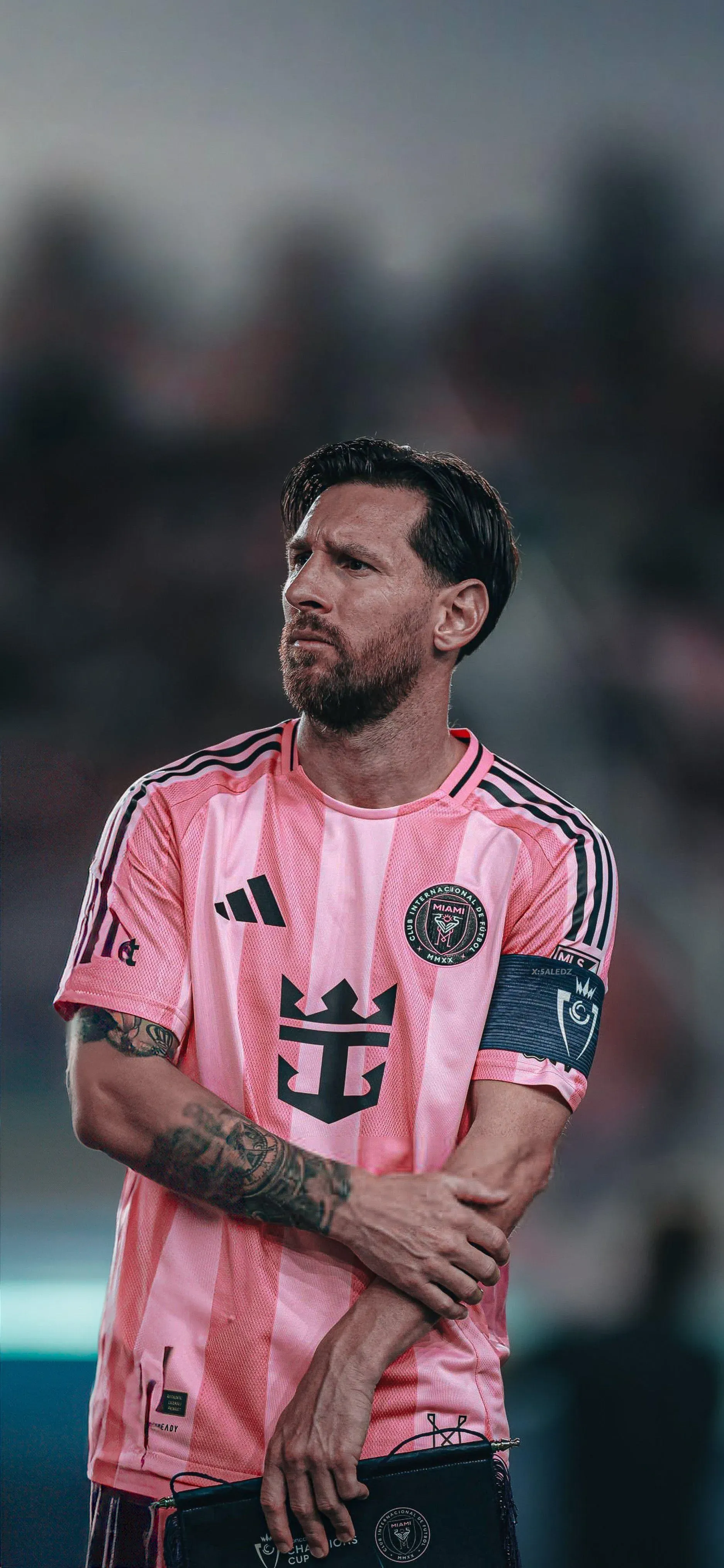 Lionel Messi With A Pink Dress on The Ground HD Wallpaper