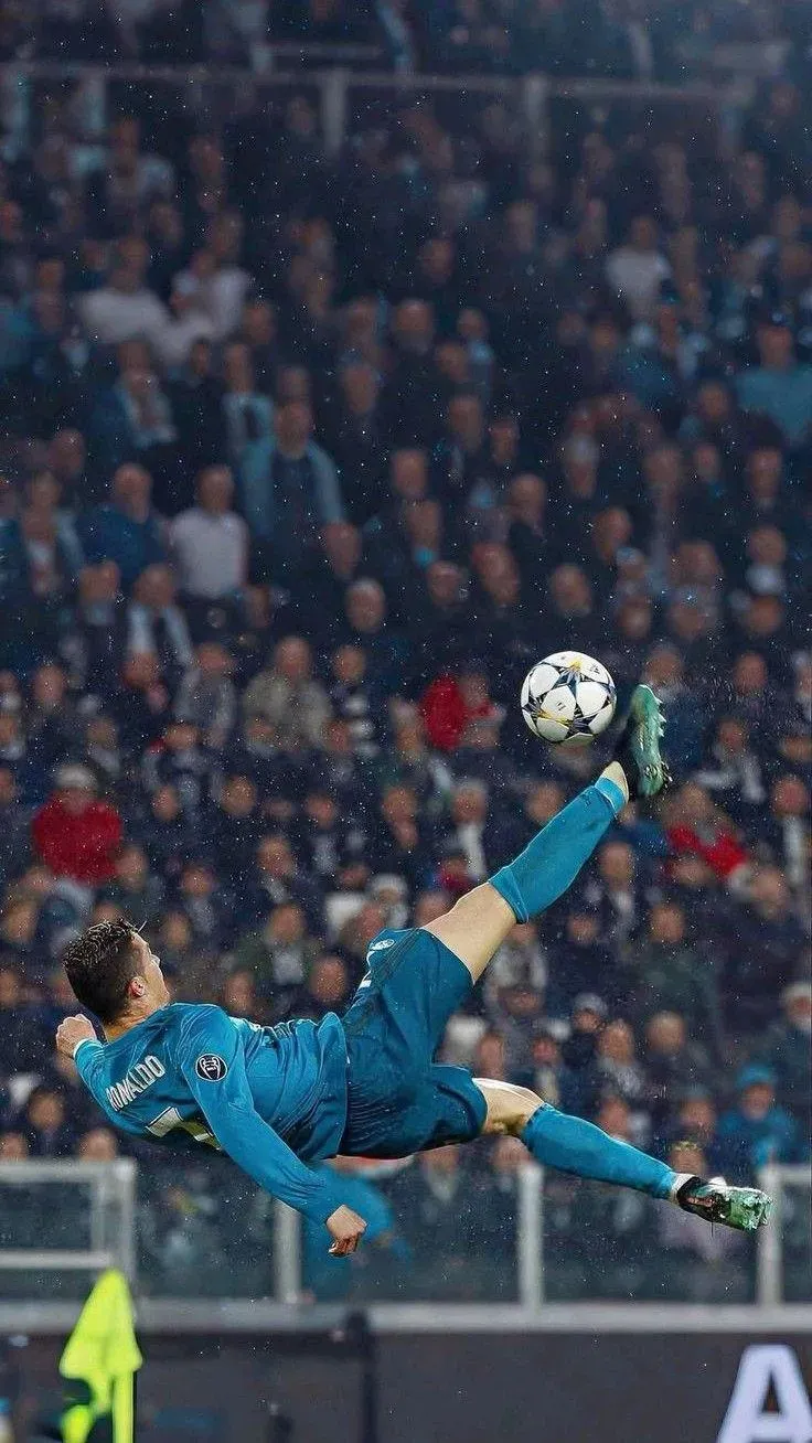 Ronaldo Wallpapers Fog & Lights