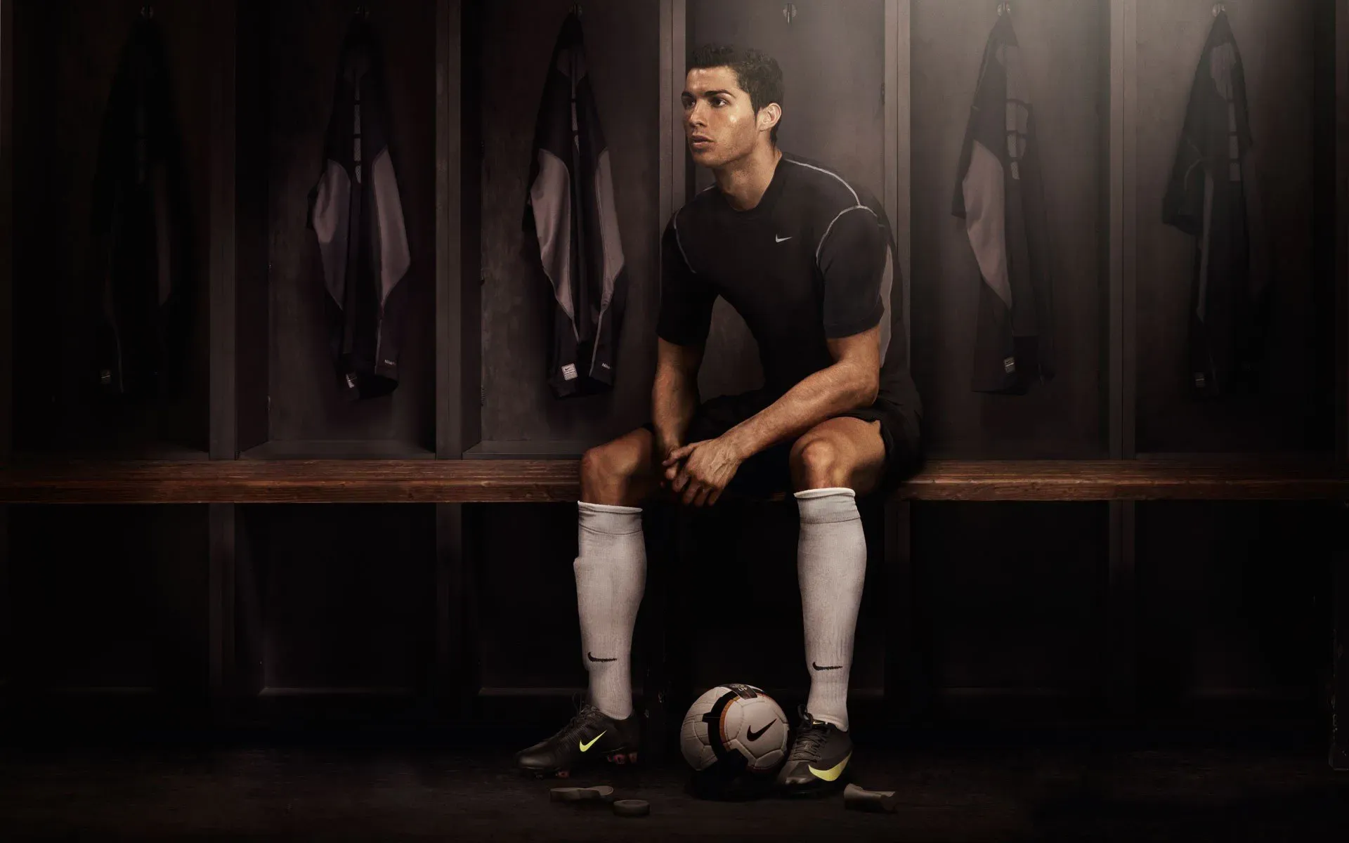 Ronaldo Wallpapers Locker Room High Five