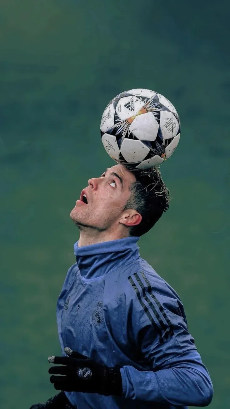 Ronaldo Wallpapers Stylish Warmup Gear