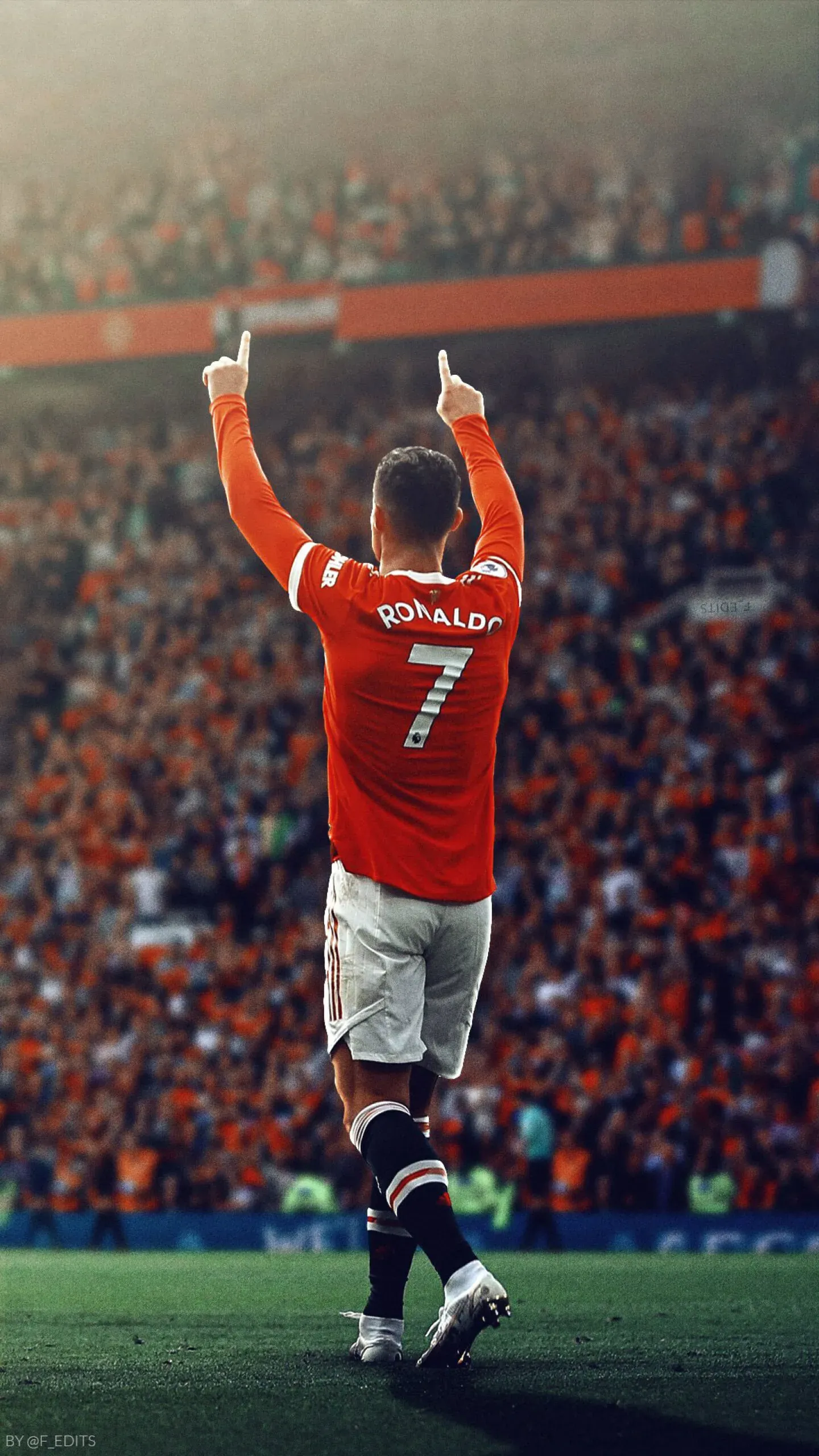 Ronaldo Wallpapers Victory Hand Raise