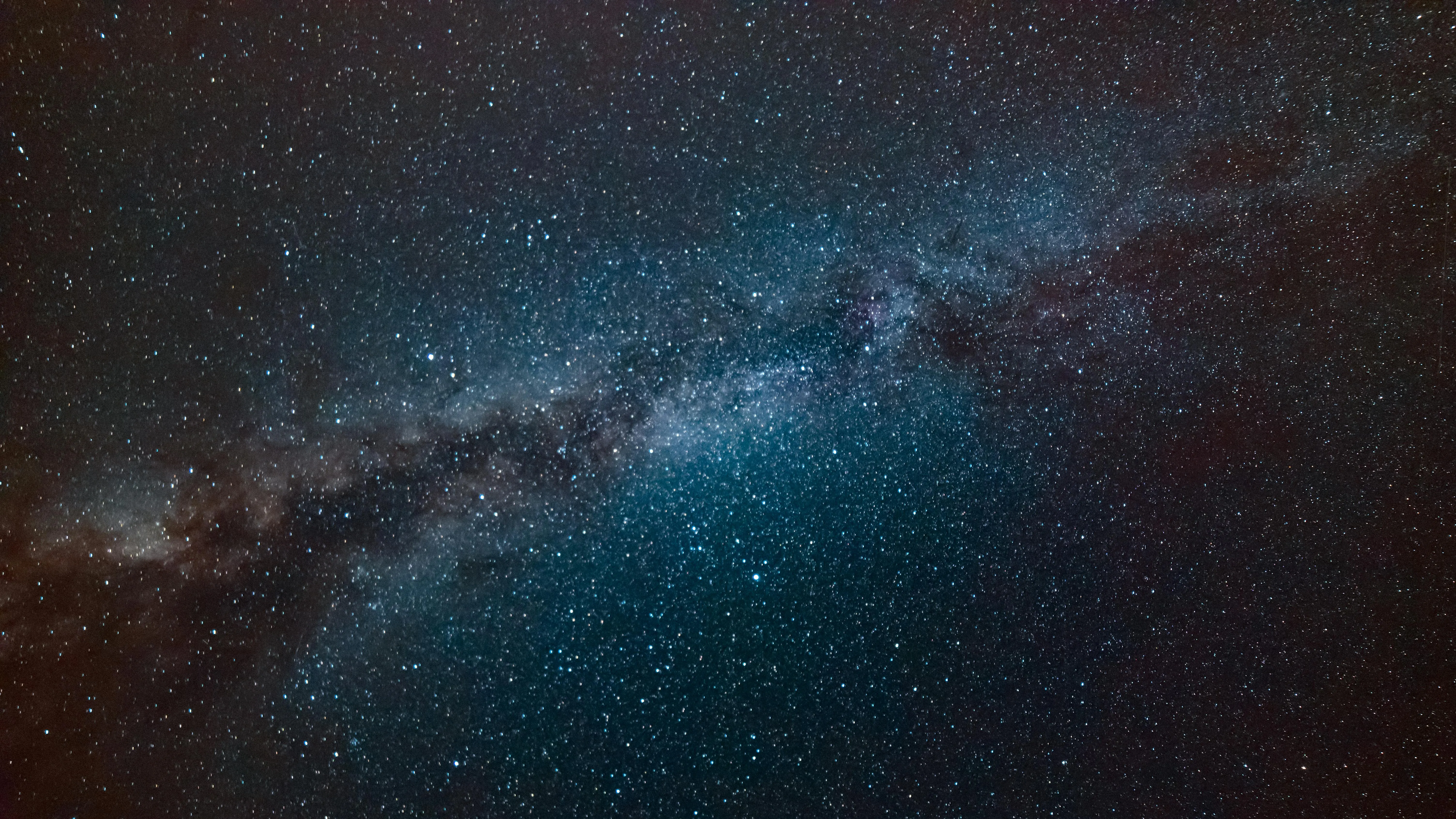 Clear View of the Milky Way in a Dark Night Sky Wallpaper