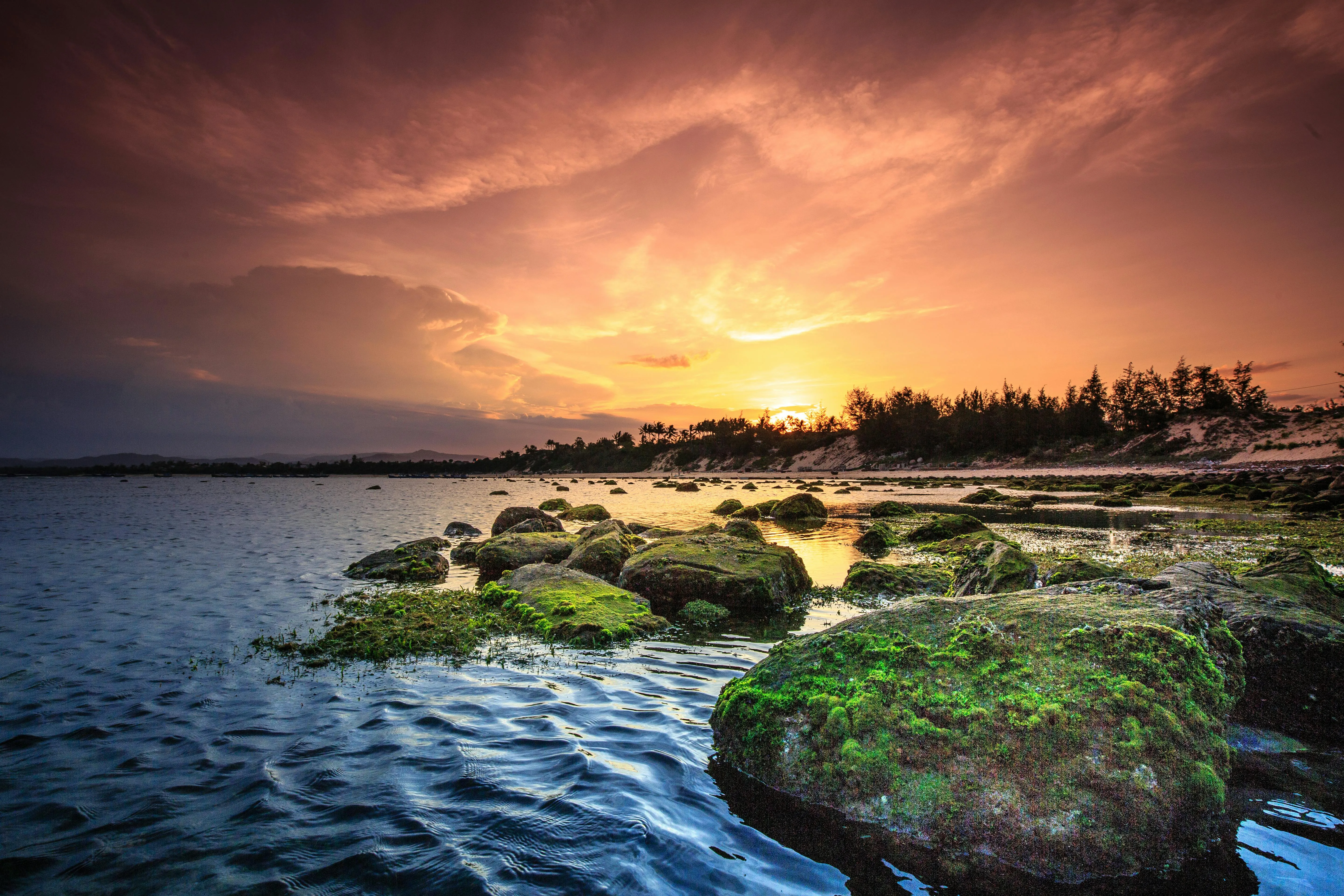 Dramatic Lake Sunset with Glowing Red Cloud Light Wallpaper