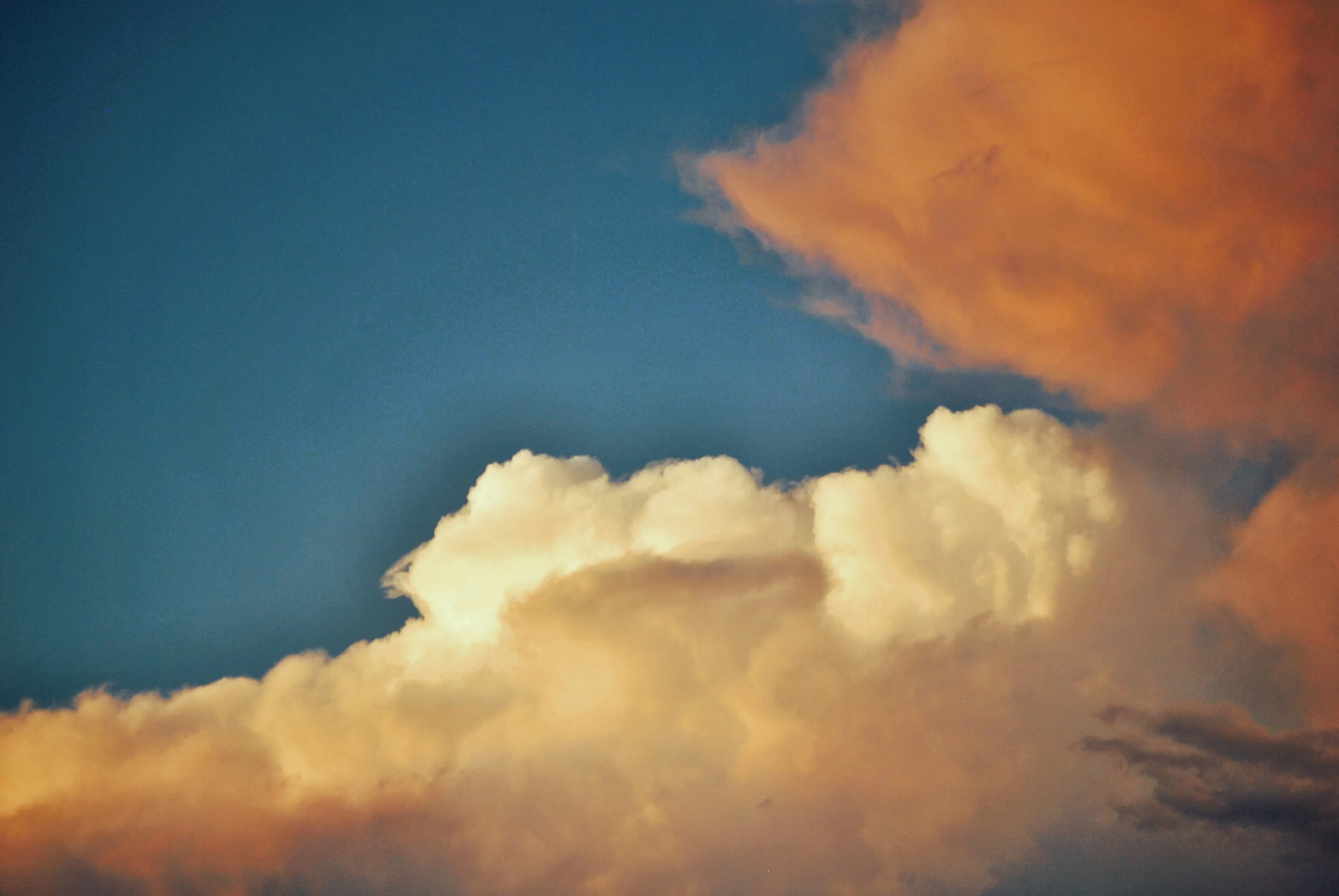 Golden Clouds Illuminated By the Setting Sun 4K Image