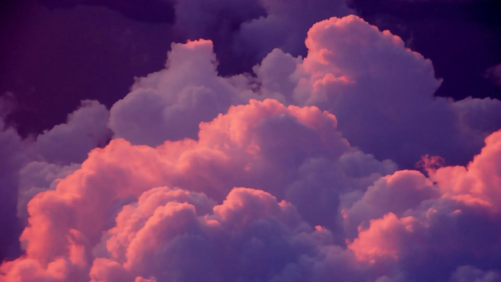 Soft Pink and Purple Clouds at Twilight Wallpaper HD