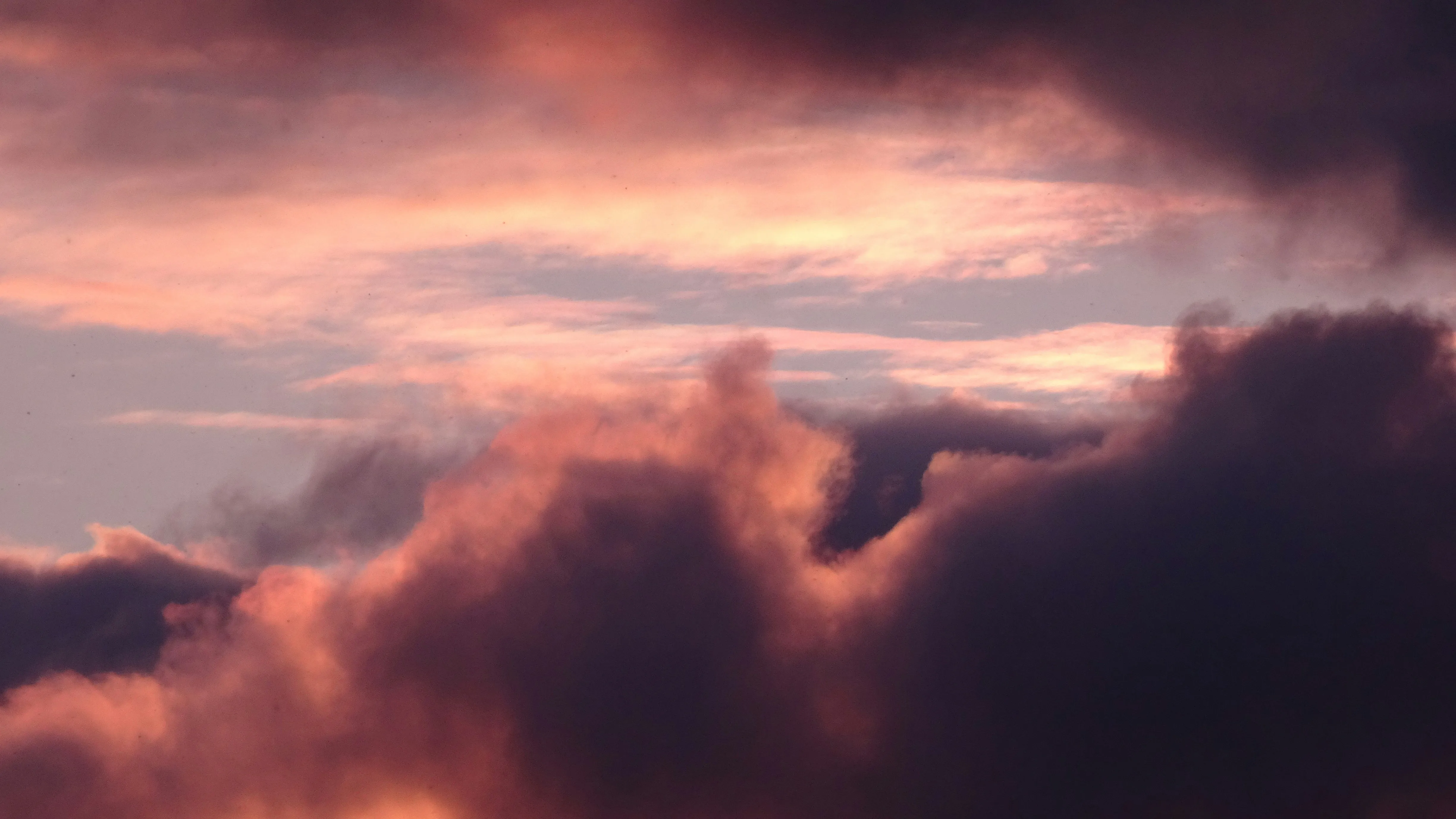 Sunset Sky with Red and Purple Colored Clouds Wallpaper