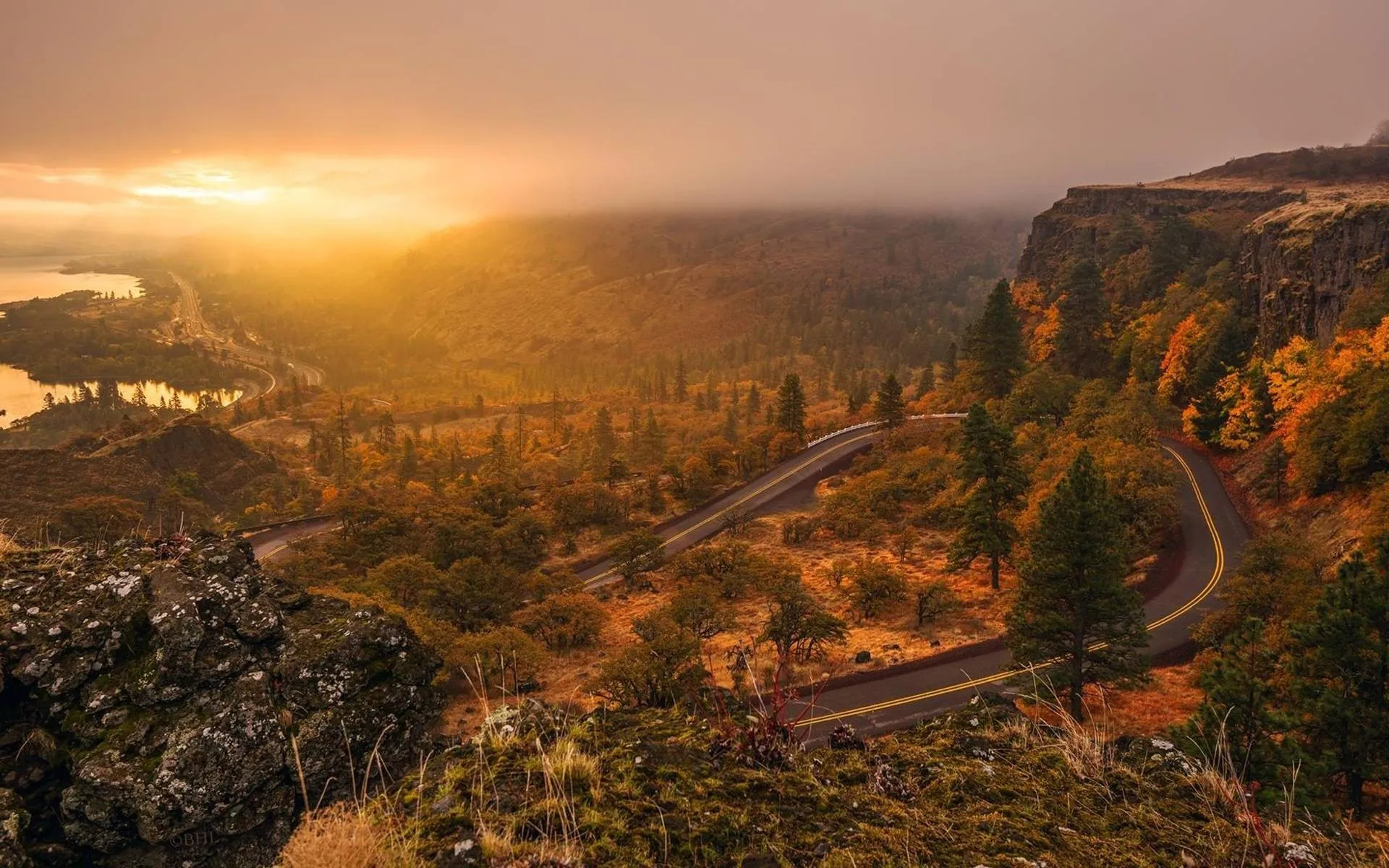 Warm light falling on rocky canyon at sunset free image