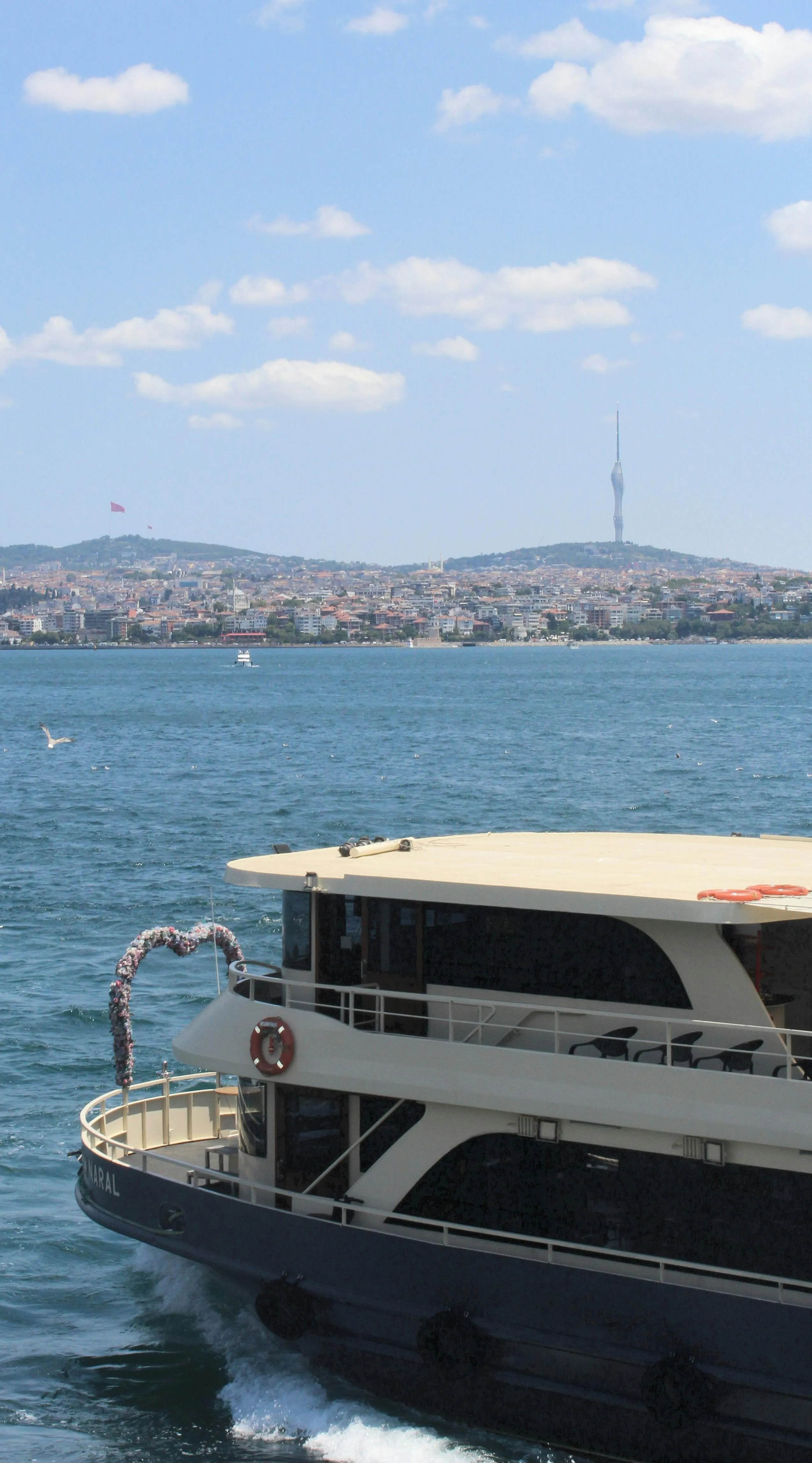 Boat Sailing in a Deep Blue Ocean Download Free Wallpaper