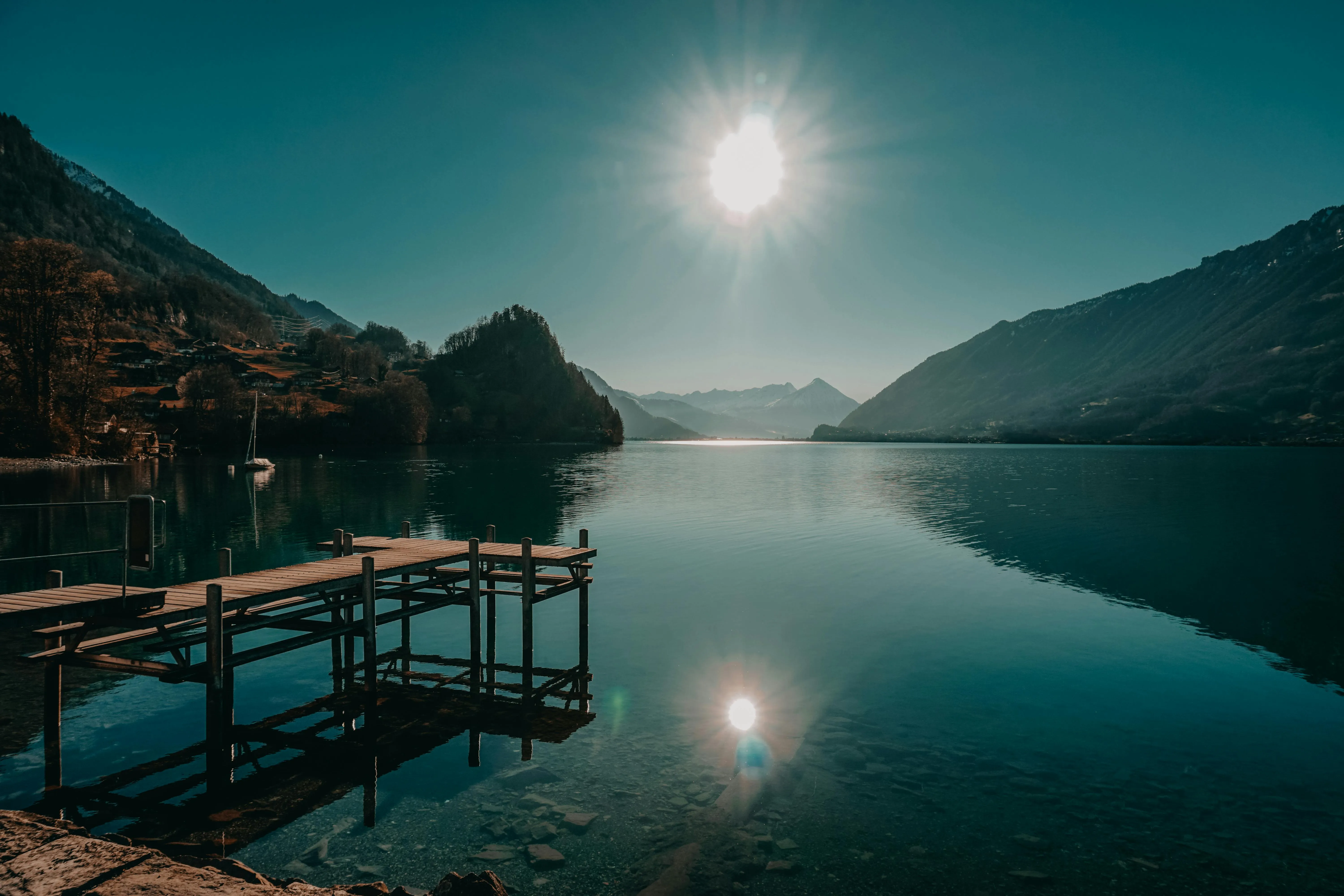 Download Lake Sunrise Wallpaper in HD
