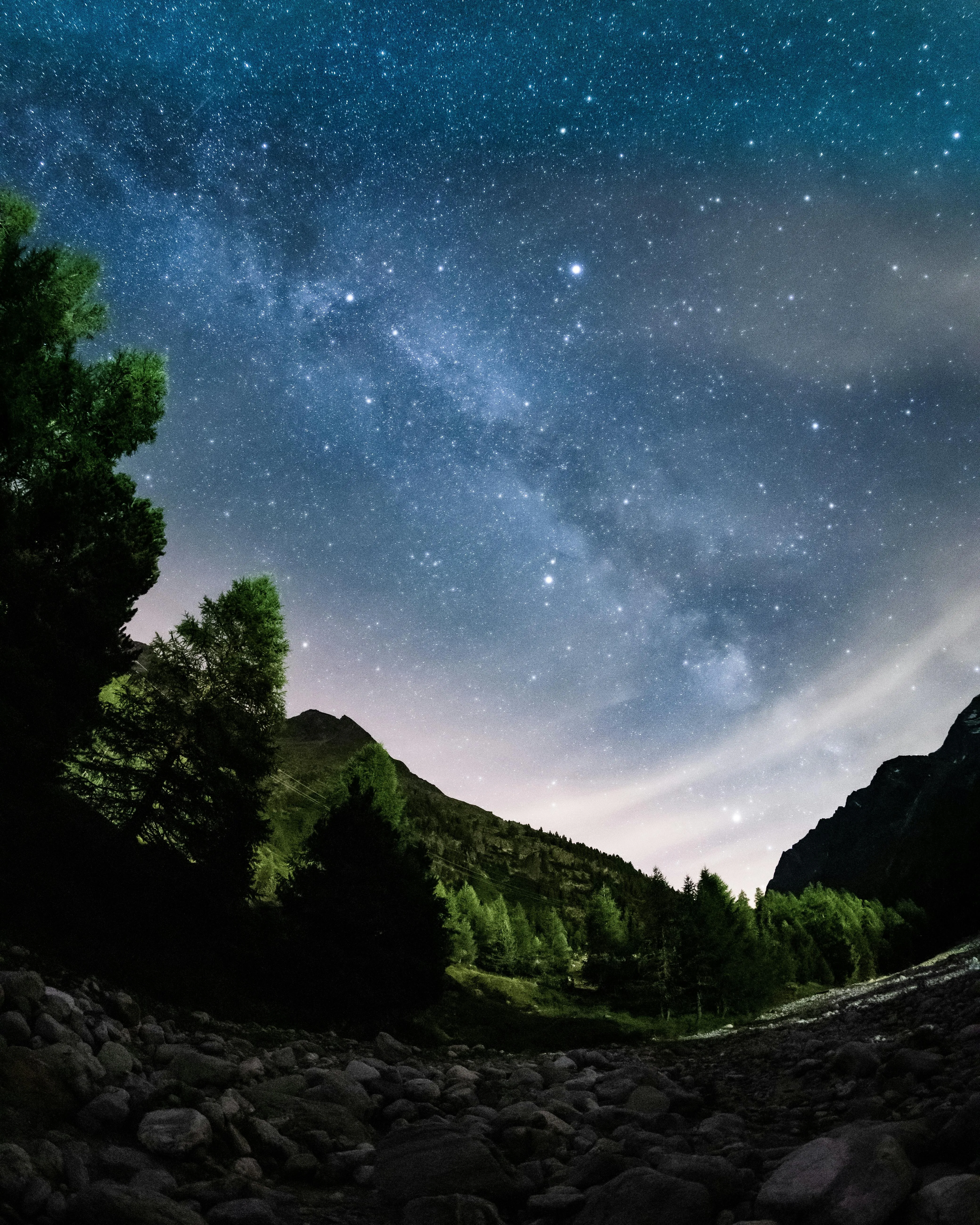 Download Milky Way Galaxy Night Sky Wallpaper in HD