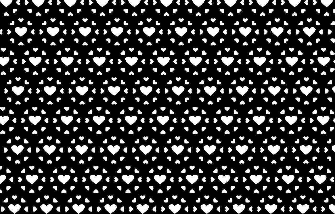 Elegant Black Pattern Representing Eternal Love Wallpaper