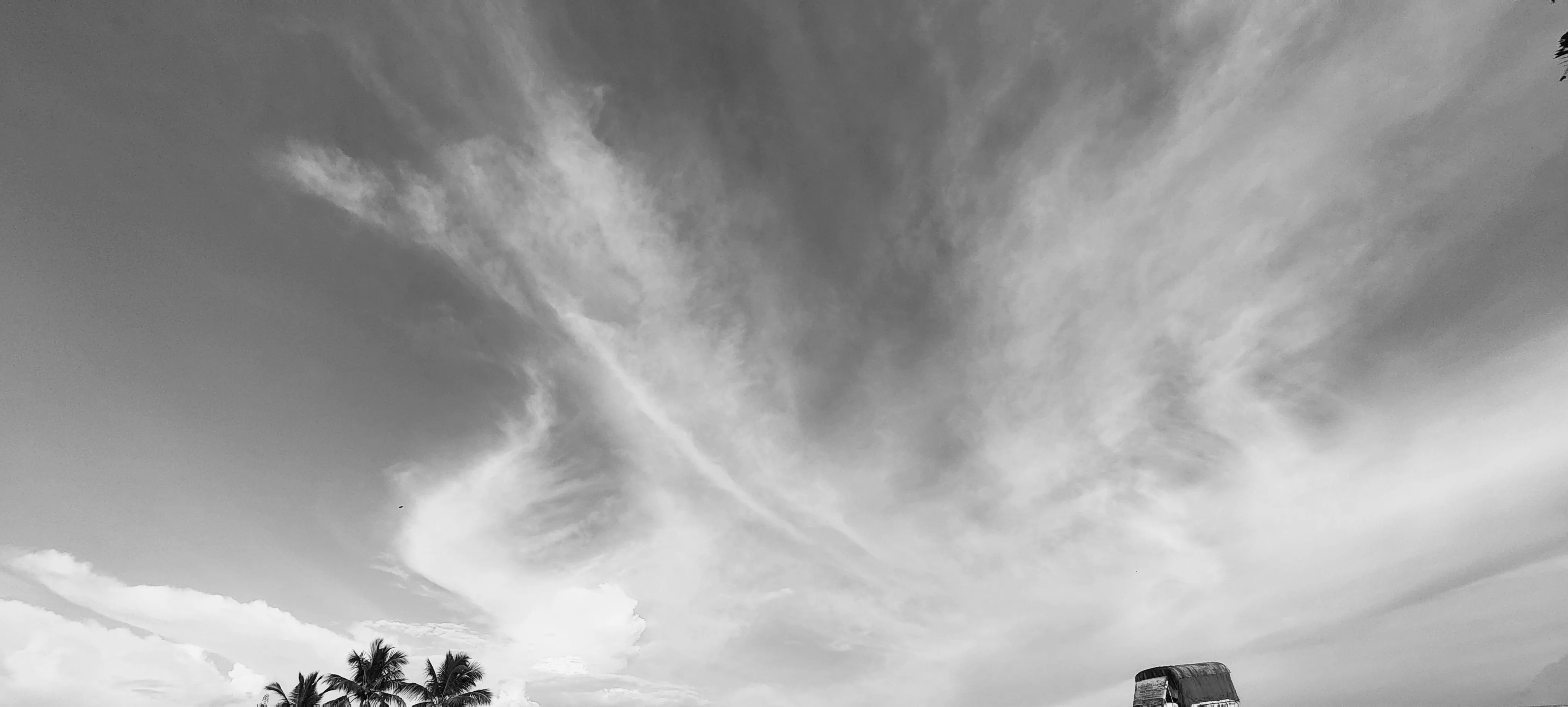 Monochrome Sky Depicting Distant Affection Wallpaper