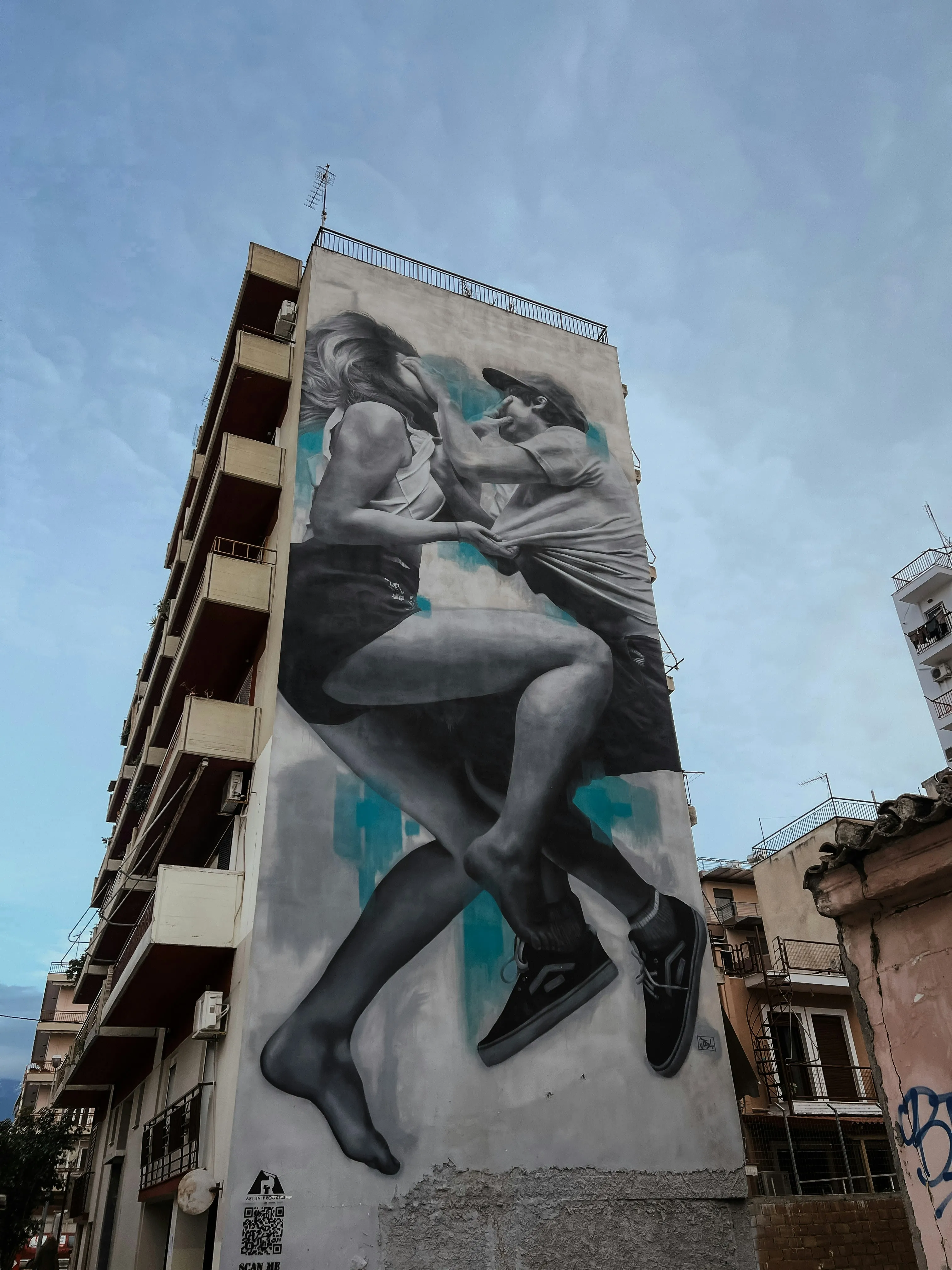 Street Mural Depicting Solider in Fighting Pose Wallpaper