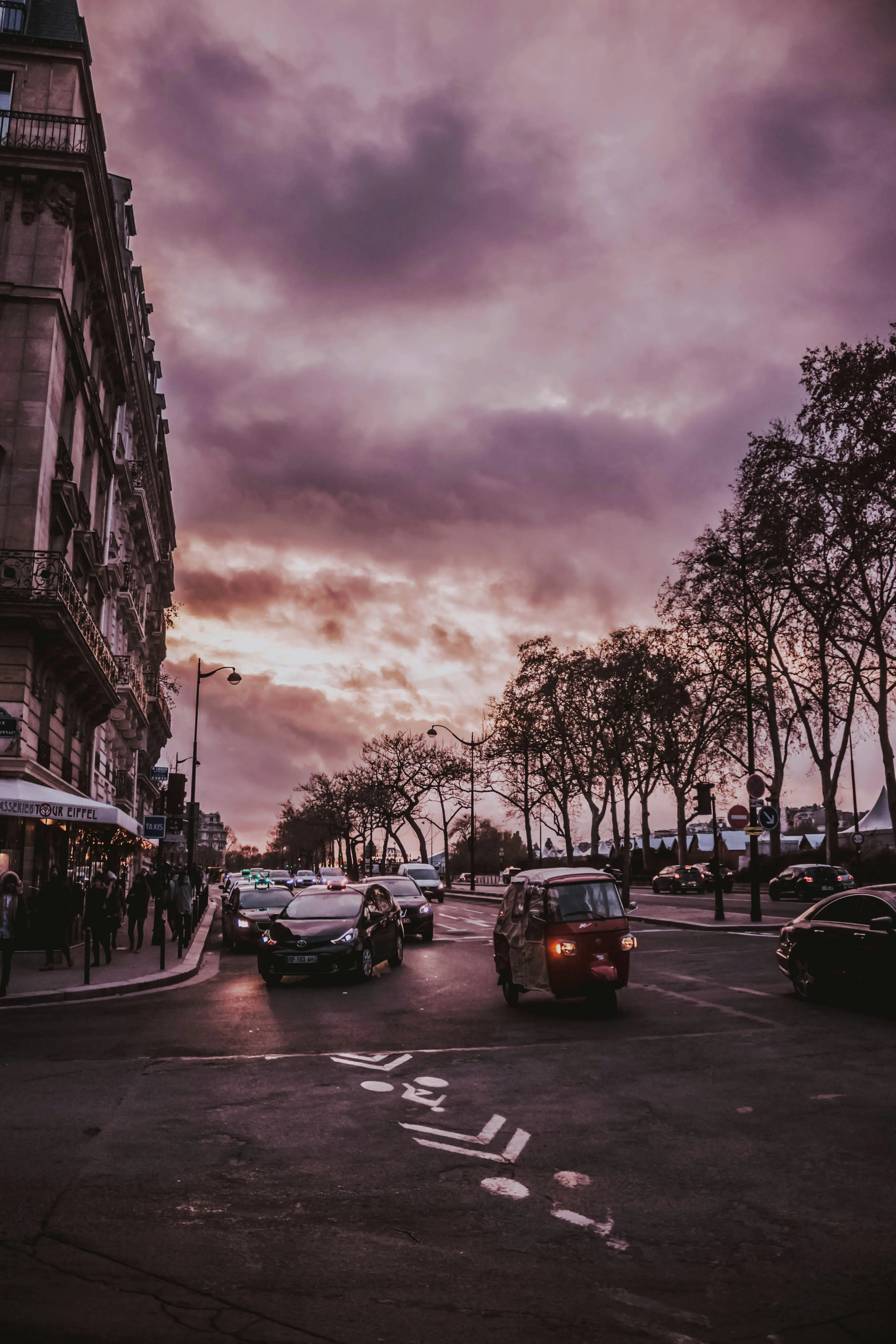 Sunset Street Scene with Warm City Glow HD Love Wallpaper