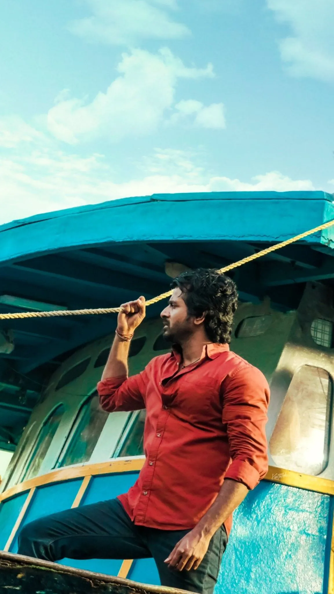 Maaveeran Movie Still of Sivakarthikeyan Standing in a Boat