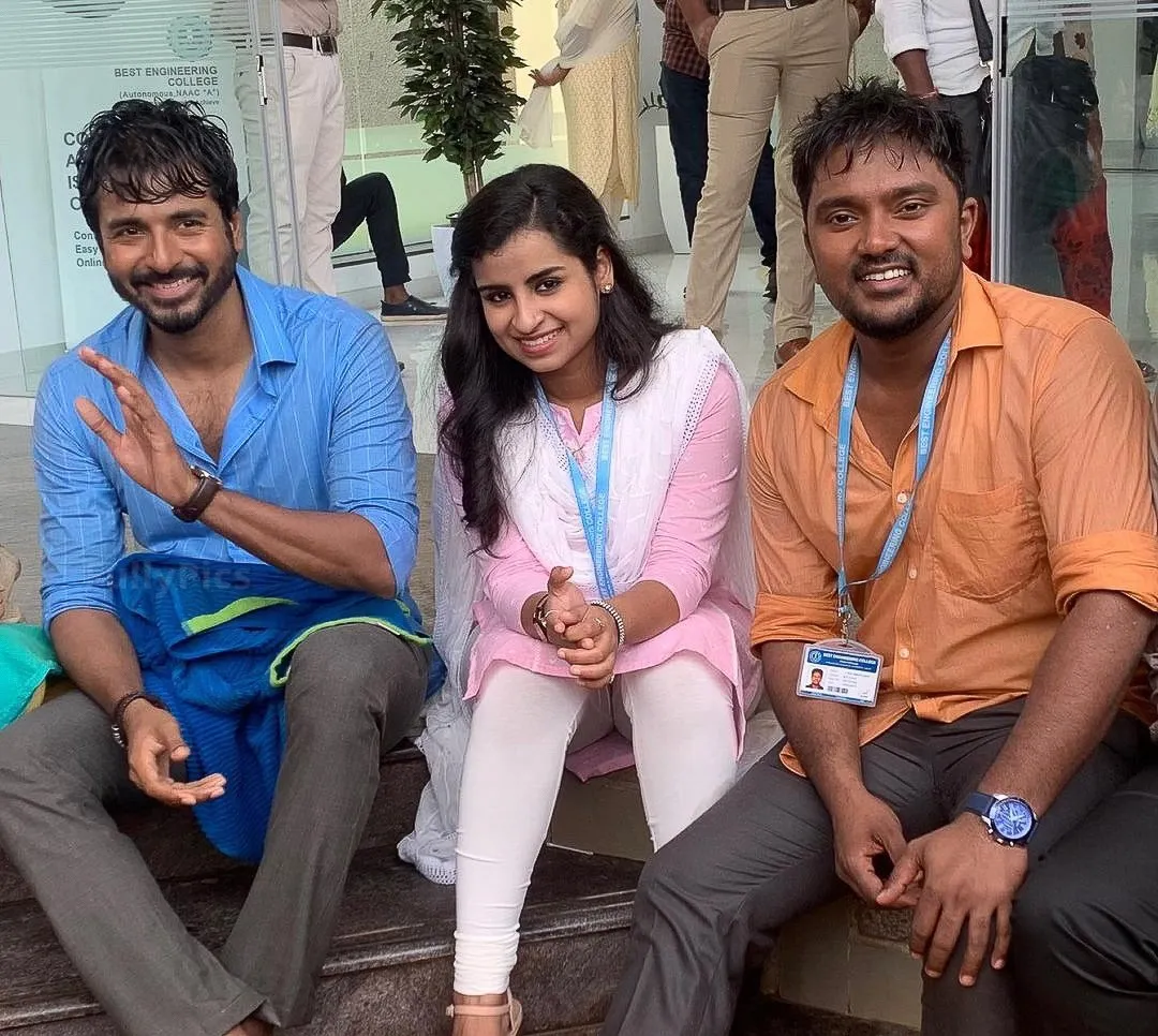 Photo of Sivakarthikeyan with Don Members Smiling Together