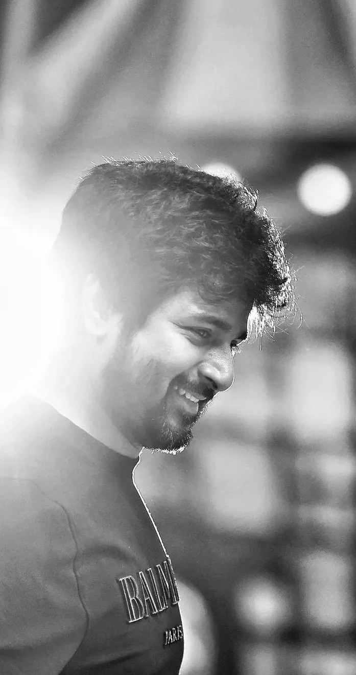 Side Face Image of Sivakarthikeyan in Black and White Hd