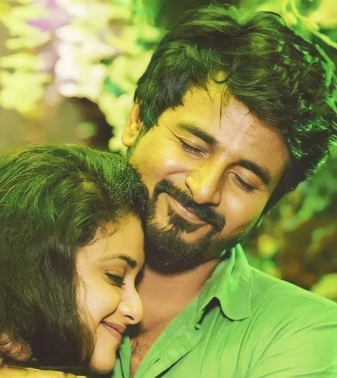 Sivakarthikeyan and Keerthi Suresh Hugging Image from Remo