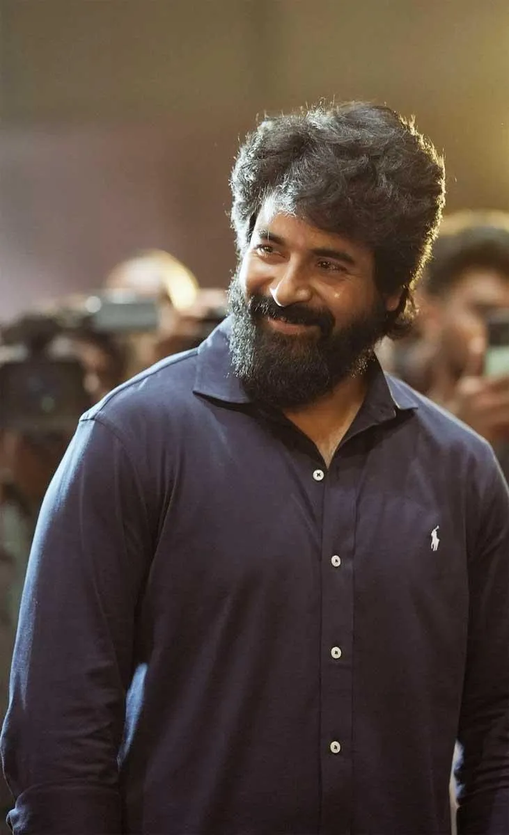 Sivakarthikeyan Appears in Public with Blur Crowd Background