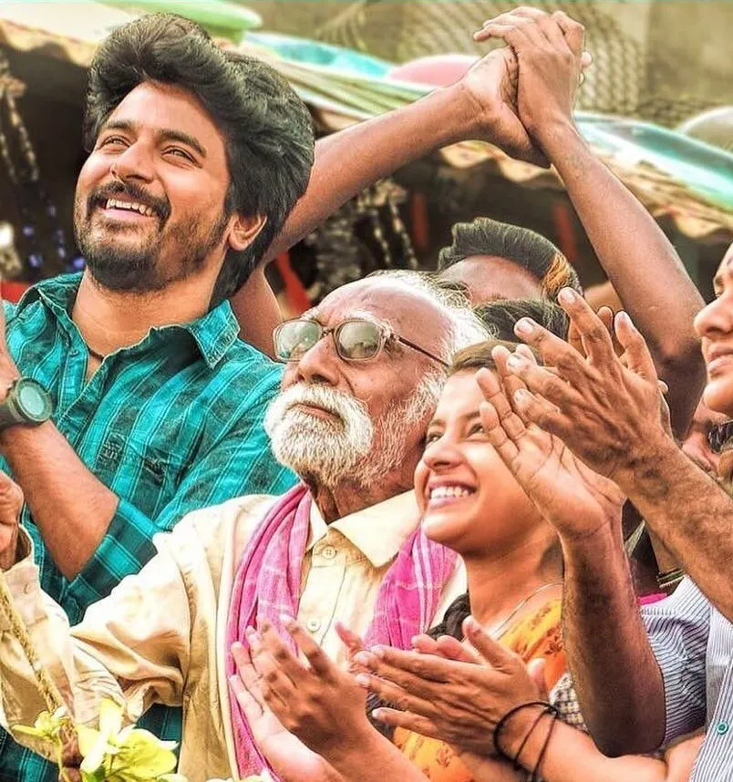 Sivakarthikeyan Cheerful Moment with the Public People Hd