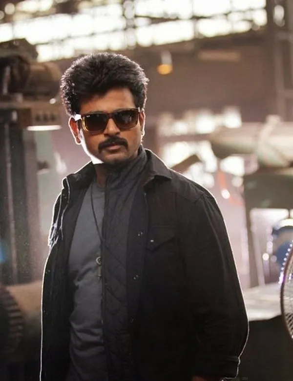 Sivakarthikeyan in Black Suit Stylish Entry from Kaaki Sattai