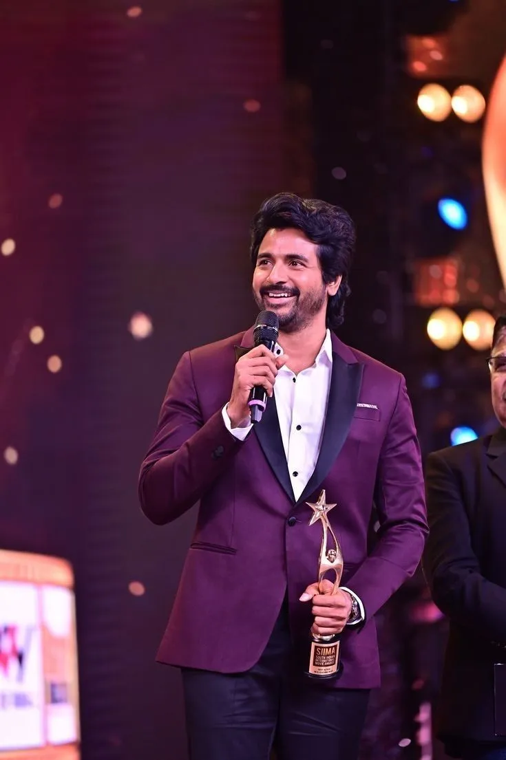 Sivakarthikeyan Purple Suit At the Award Night Event Image
