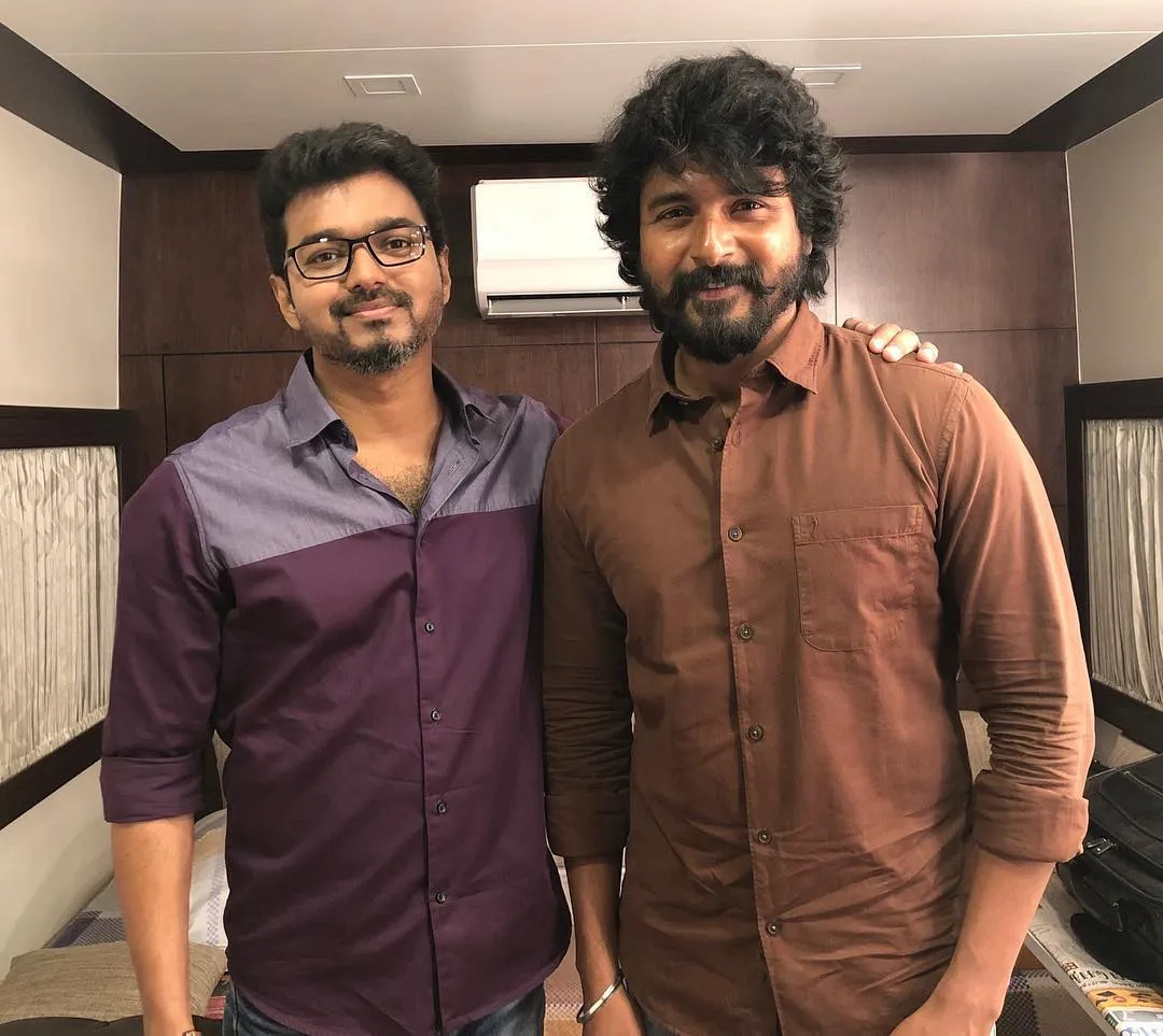Thalapathy Vijay and Sivakarthikeyan Posing For the Camera