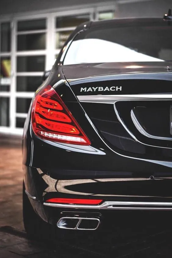 Black Mercedes Maybach tail lights and exhaust pipes