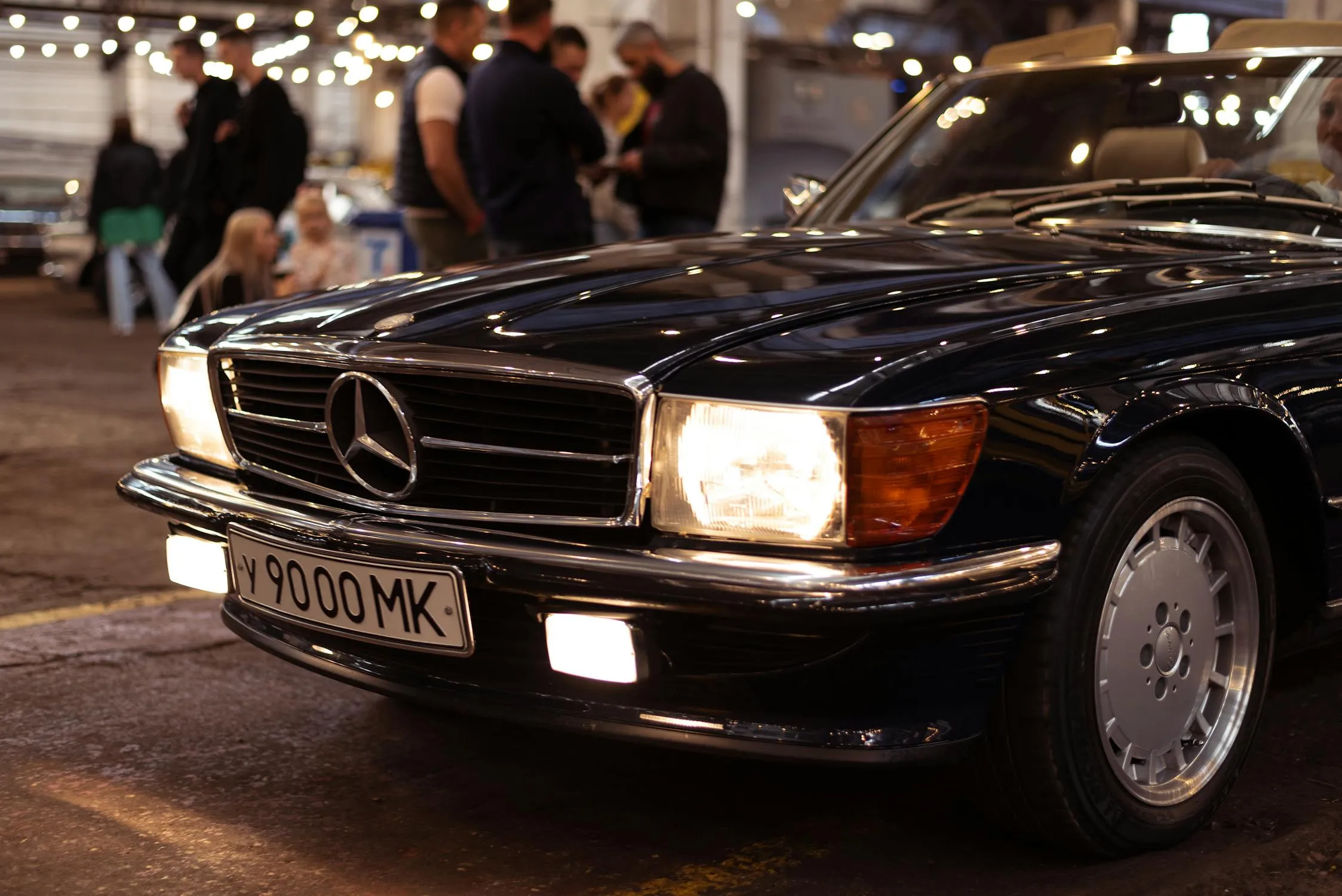 Classic Vintage Mercedes Benz Car with Headlights Wallpaper