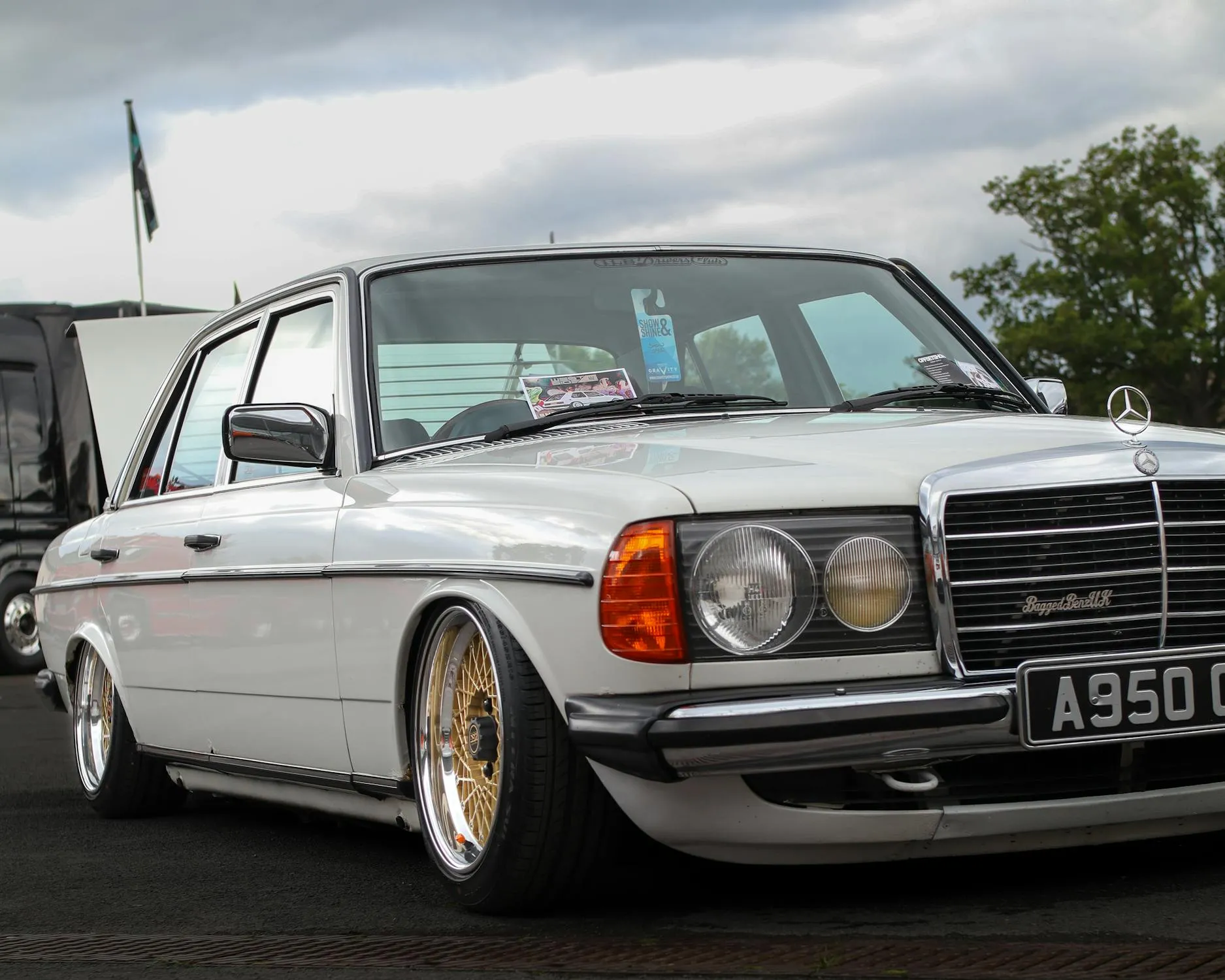 Classic White Mercedes Benz Model with Chrome Detailing
