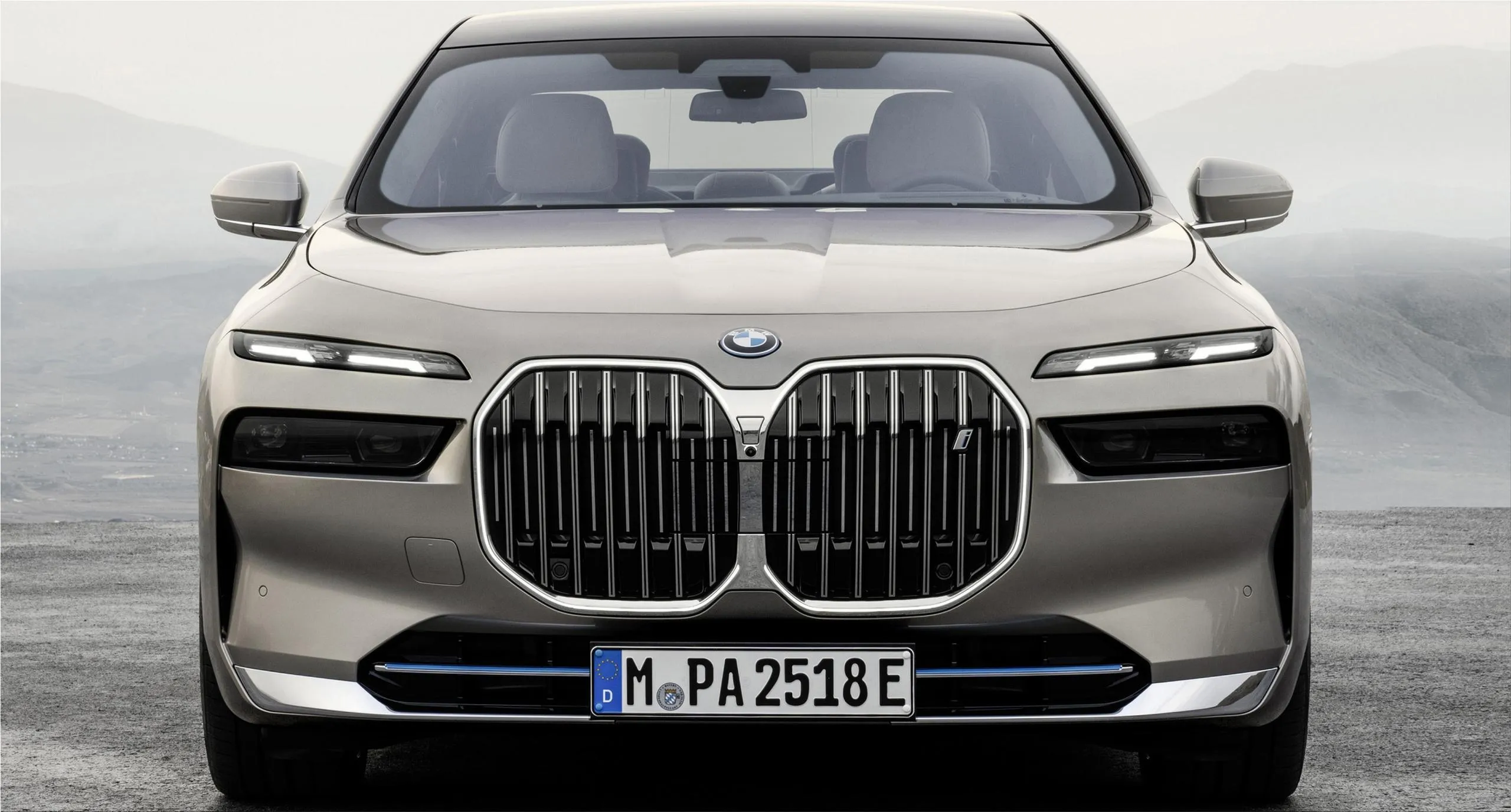 Luxury Bmw Convertible with Large Kidney Grille Wallpaper
