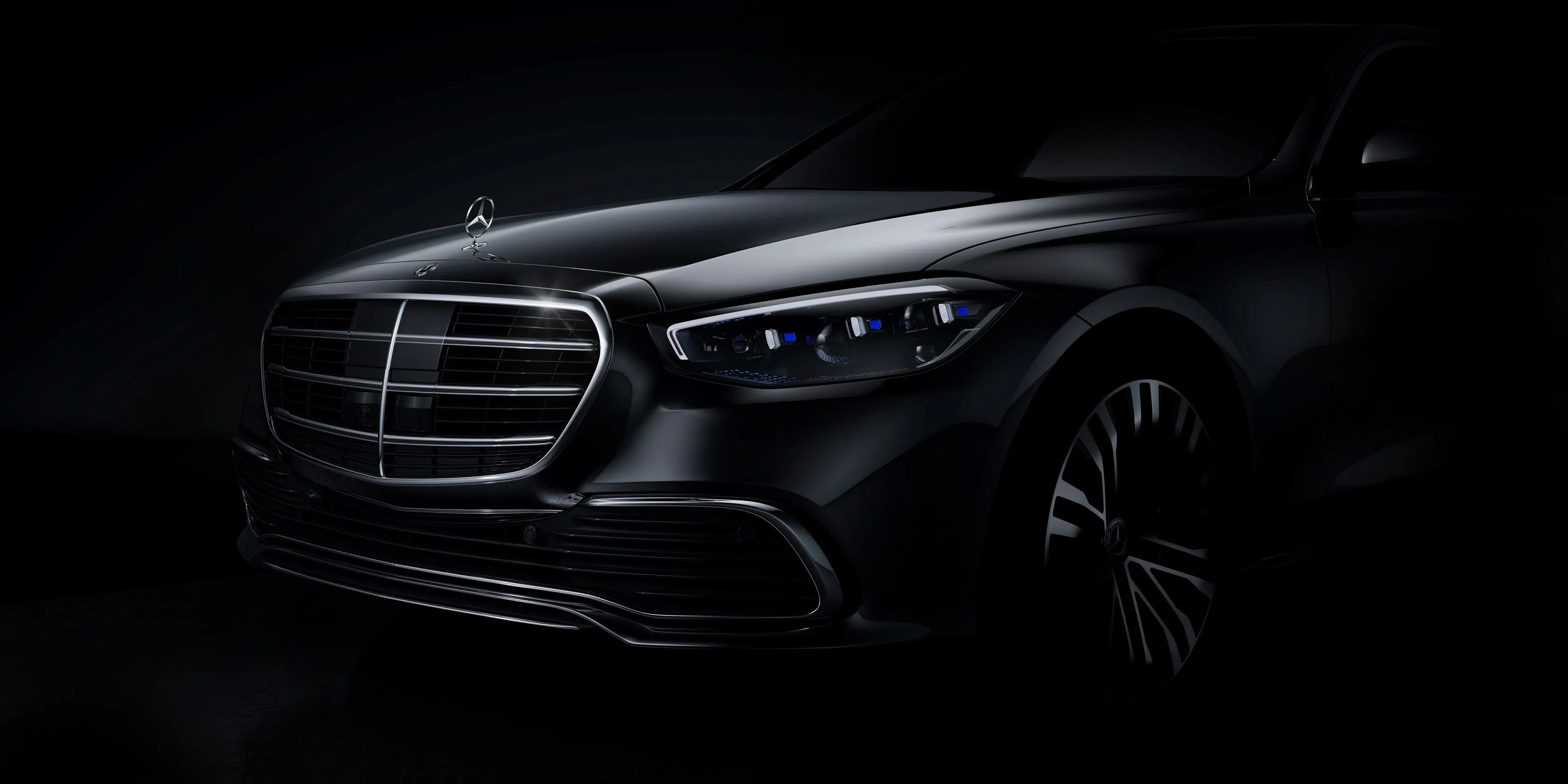 Luxury Mercedes Sedan Revealed in Shadow Lighting Wallpaper