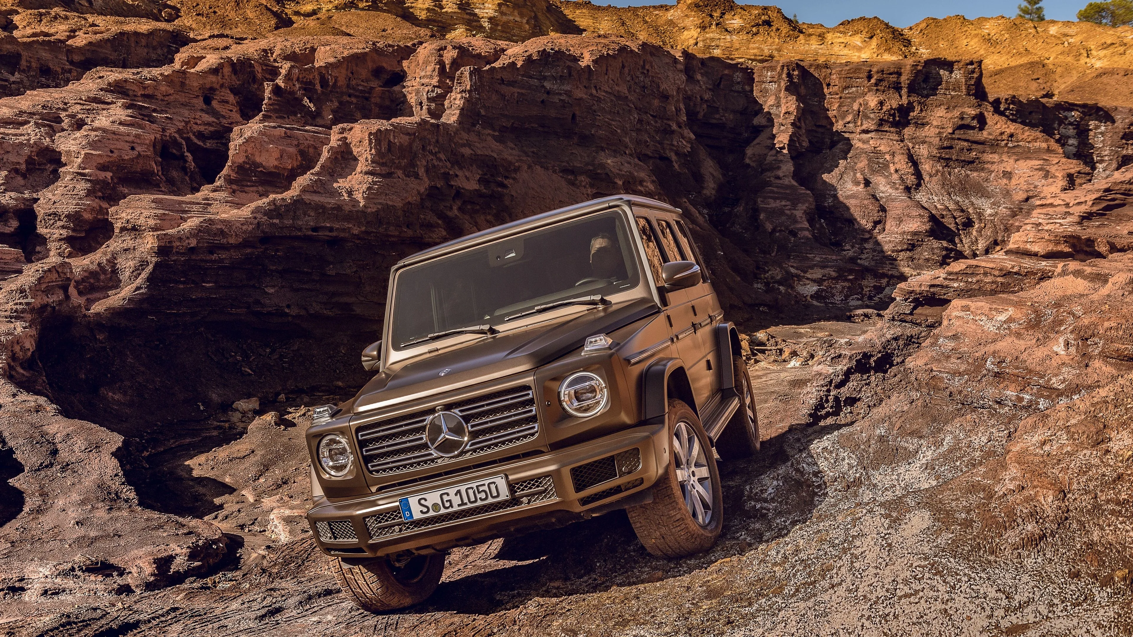 Mercedes Benz G Wagon Offroading on Rocky Terrain HD image