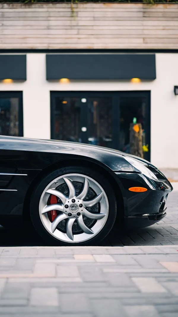 Mercedes Benz Sports Car with Stylish Alloy Wheels image