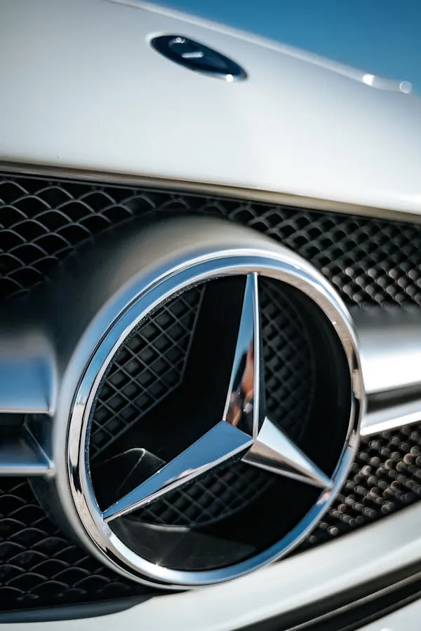 Mercedes Benz Star Emblem on Front Grille Close Up image
