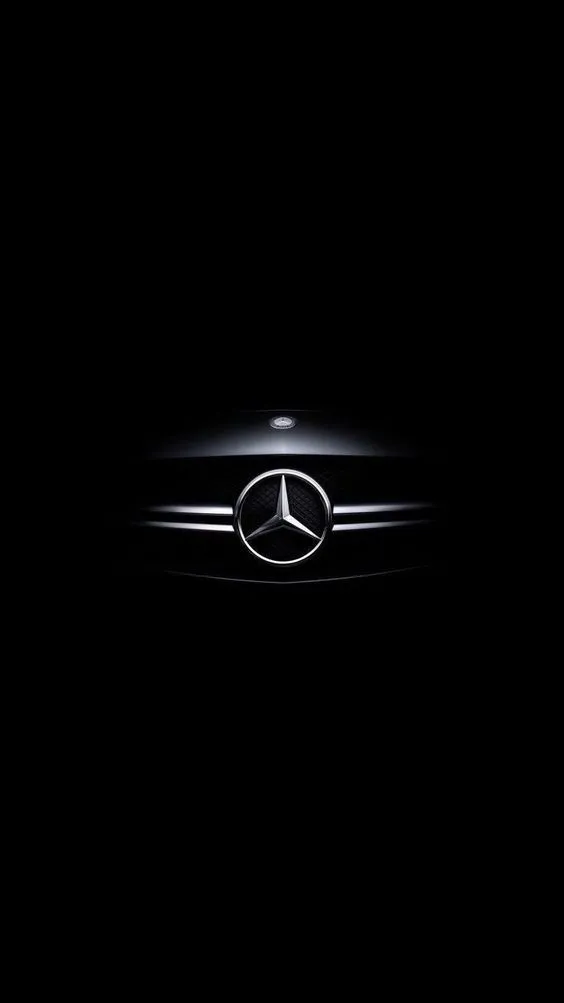 Mercedes Front Badge Centered with Dramatic Lighting HD