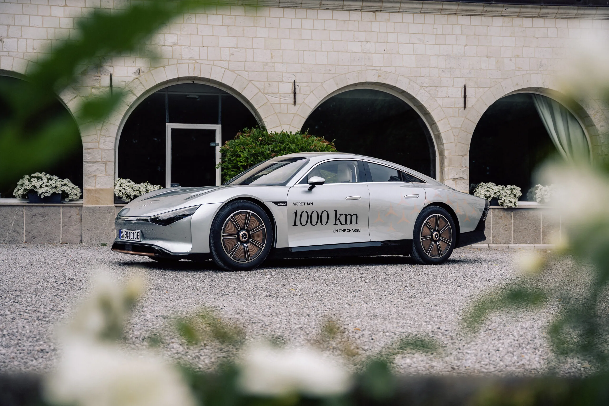 Modern Mercedes Sports Car in Urban Garden 4K image