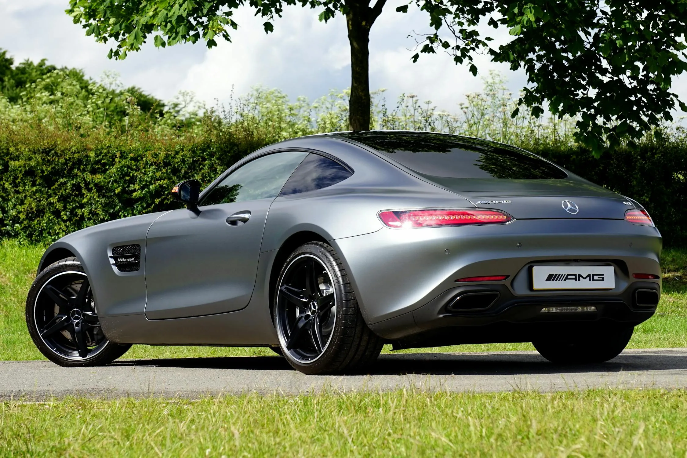 Rear View of Mercedes Benz Convertible in Green Park iimage